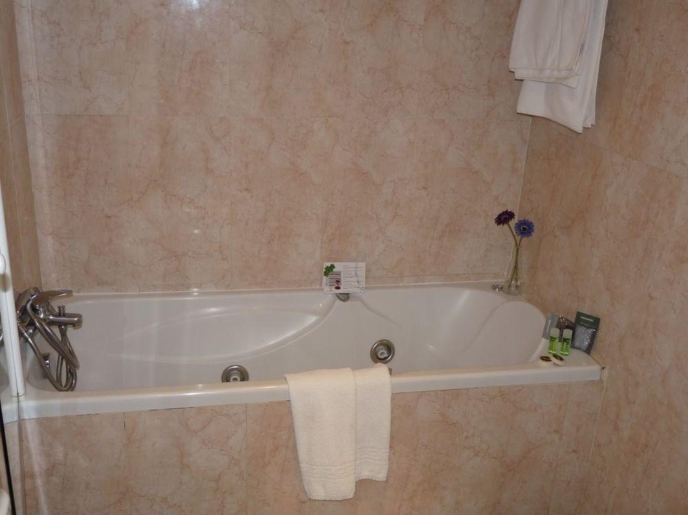 Hotel Jardin De Aranjuez Kültér fotó