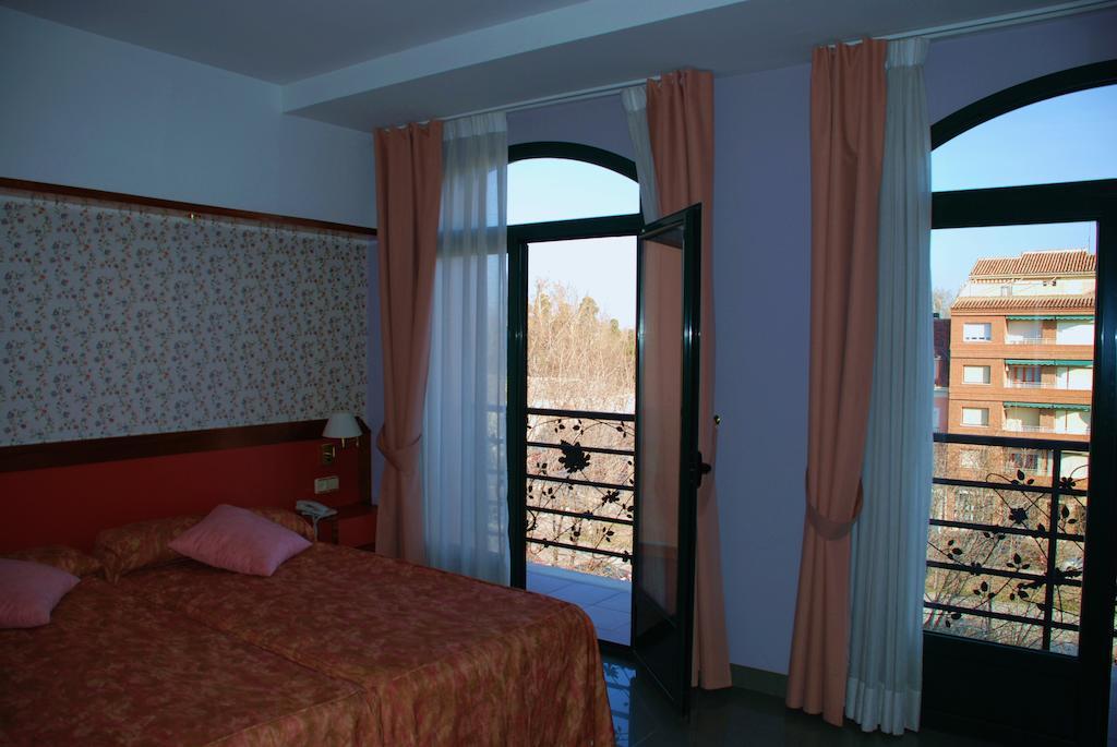 Hotel Jardin De Aranjuez Kültér fotó
