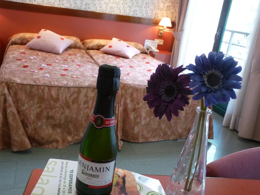 Hotel Jardin De Aranjuez Kültér fotó