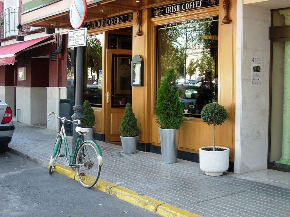 Hotel Jardin De Aranjuez Kültér fotó